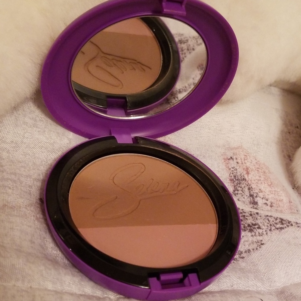 MAC Selena Powder Bronzer and Blush